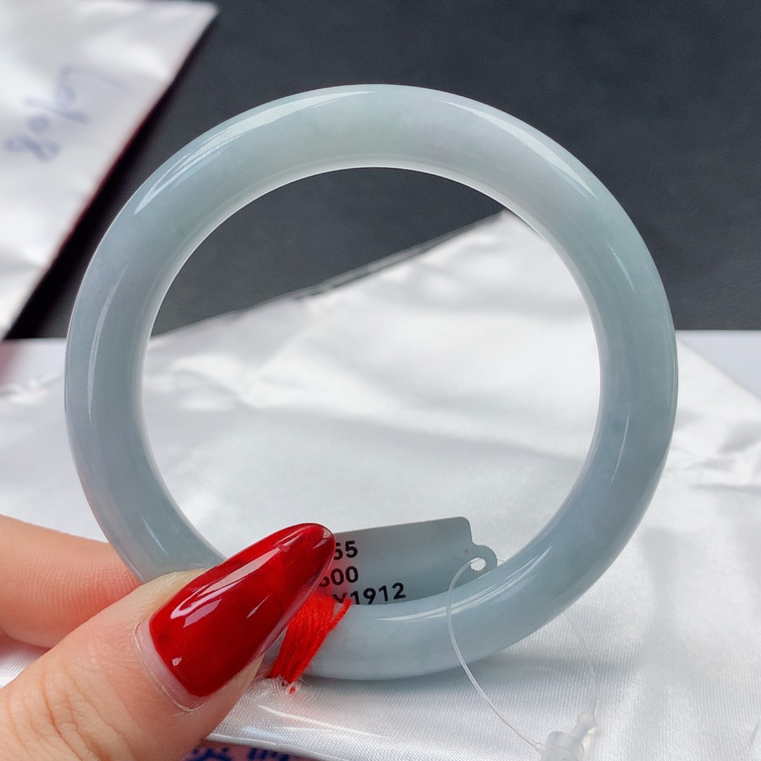 翡翠手镯未镶嵌0109圆55.5