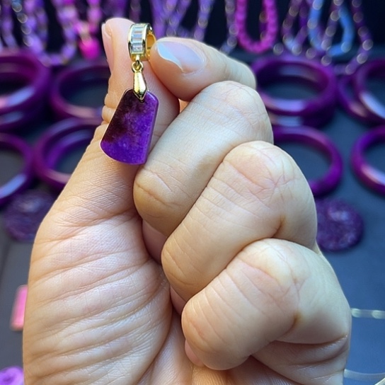 可***求非金属无事牌紫丝绒