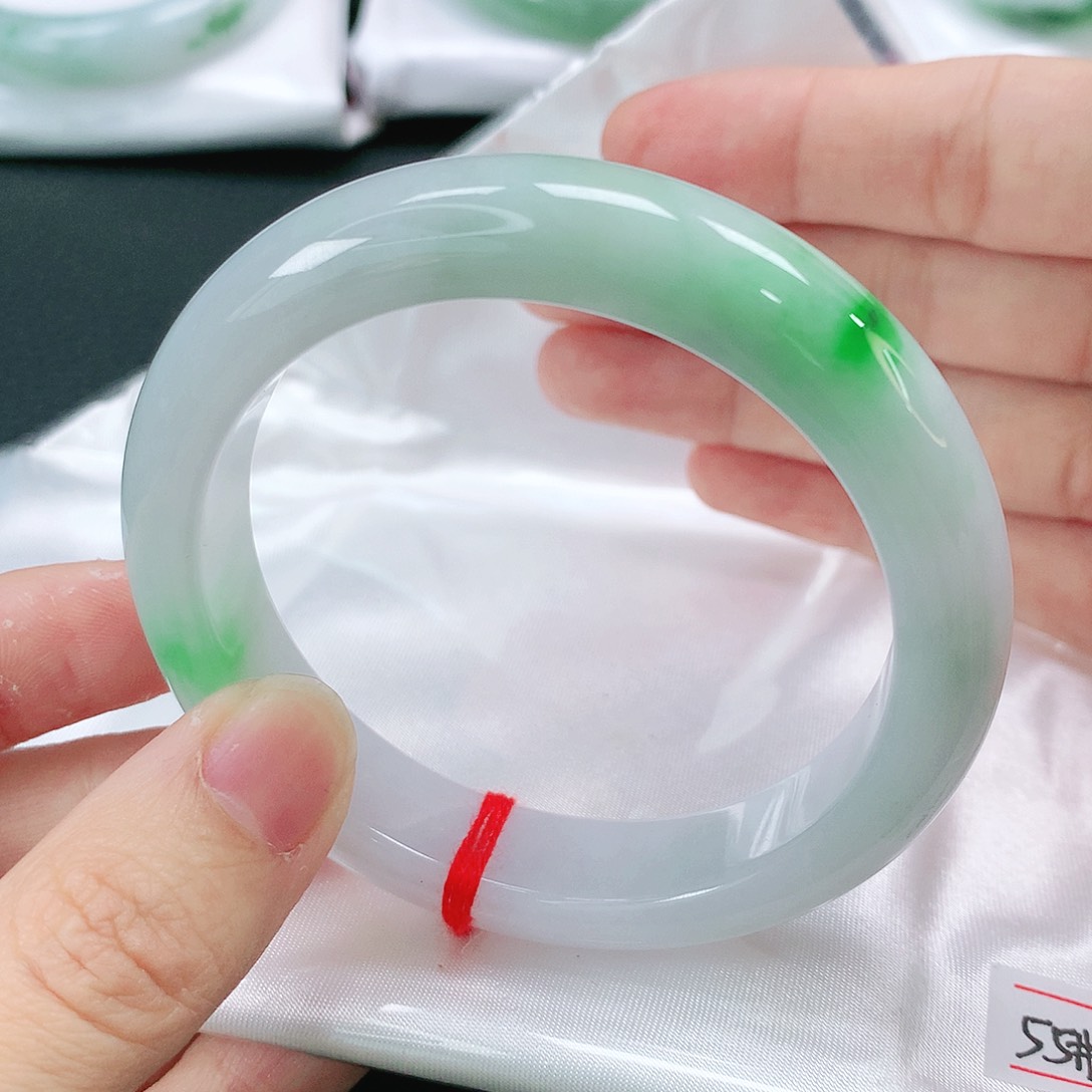 未镶嵌手镯翡翠缅甸55