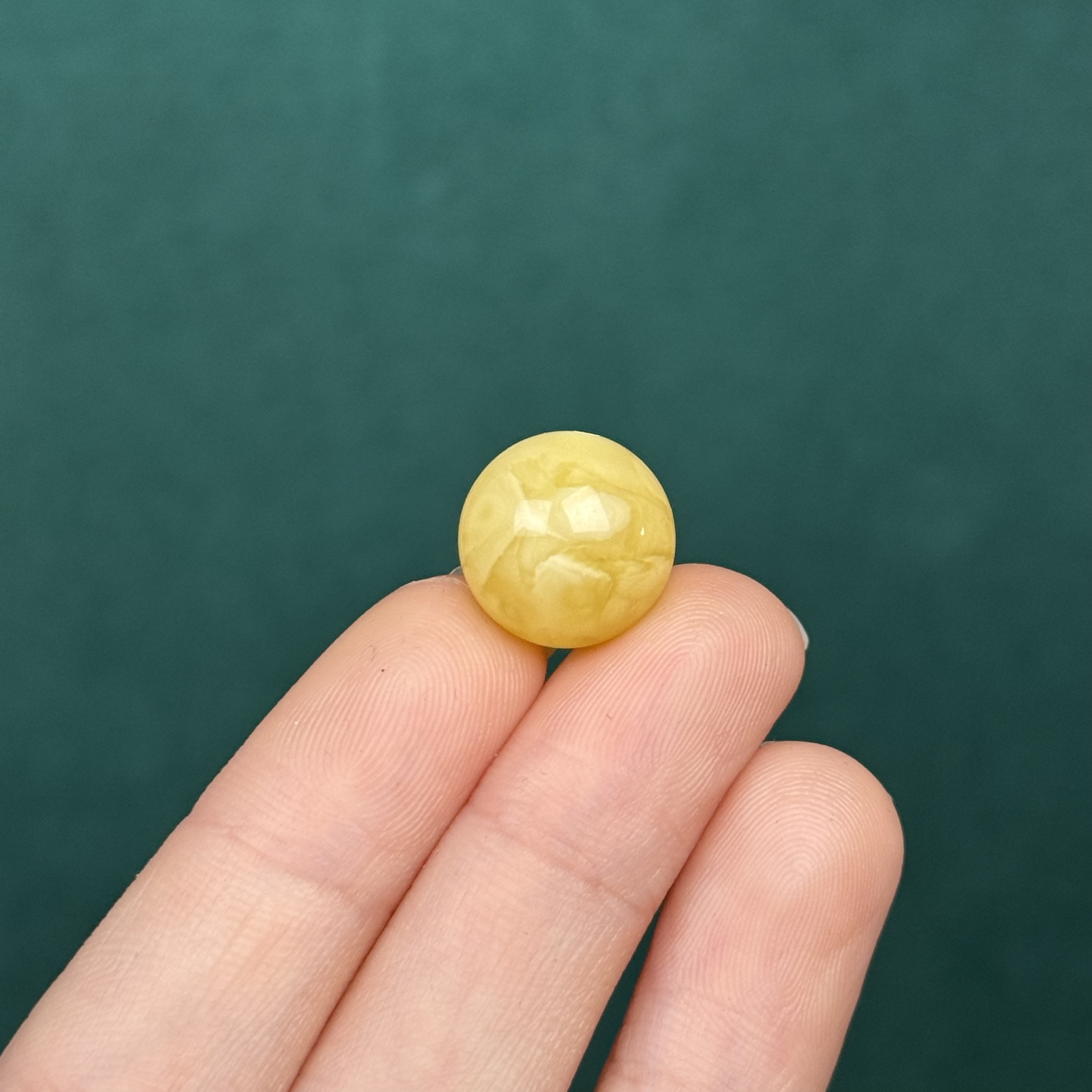 A4196天然原矿蜜蜡 满蜡鸡油黄圆珠13.2mm 支持鉴定 假一罚十