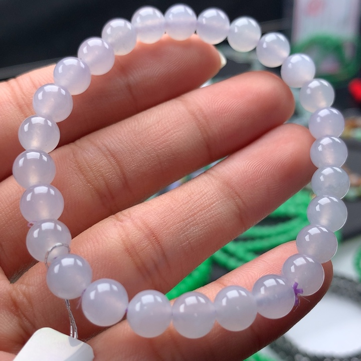 翡翠手镯未镶嵌卡