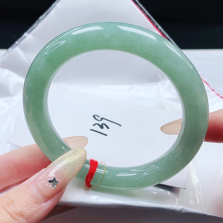 翡翠手镯未镶嵌55.8 圆条