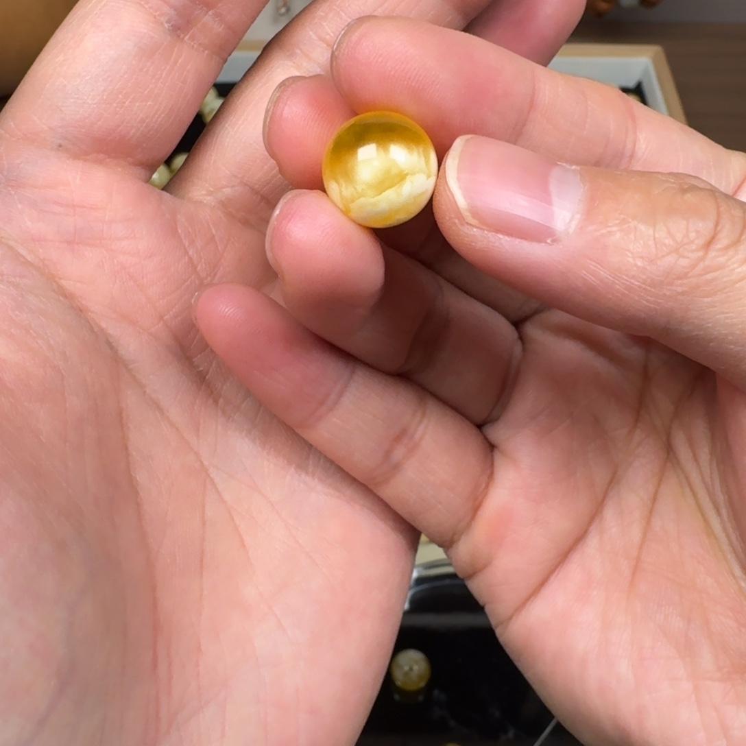 杨***咩蜜蜡未镶嵌手链111111111蜜蜡单珠