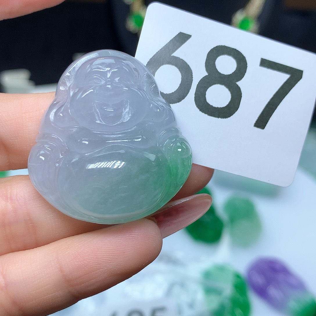 翡翠吊坠(赠链)未镶嵌