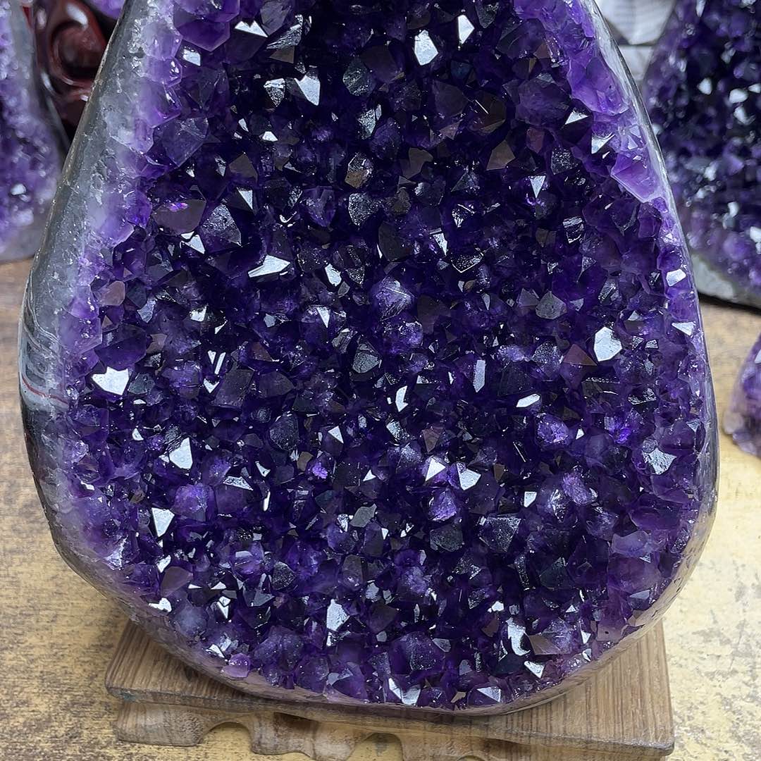 是***吖未镶嵌紫晶大型摆件（非配饰）