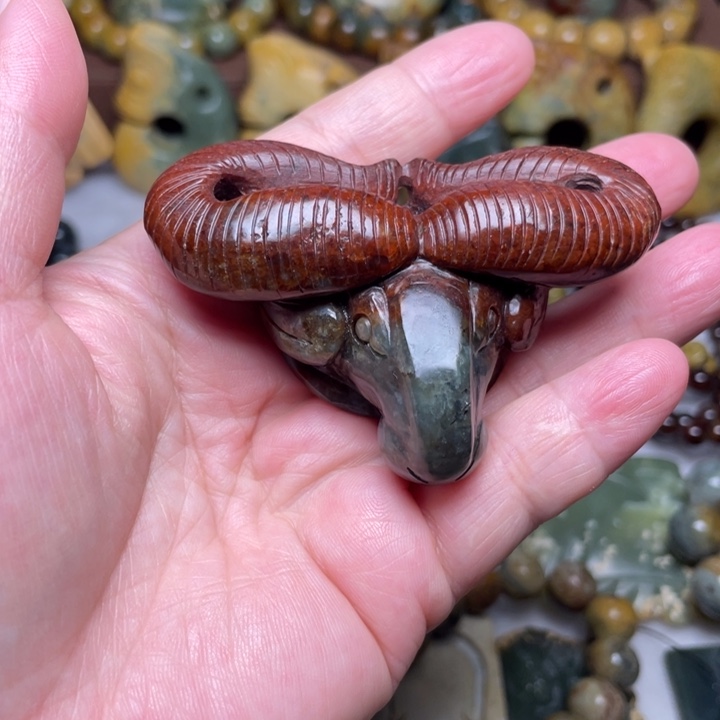 未镶嵌岫岩河磨玉（透闪石质玉）珠宝奇石