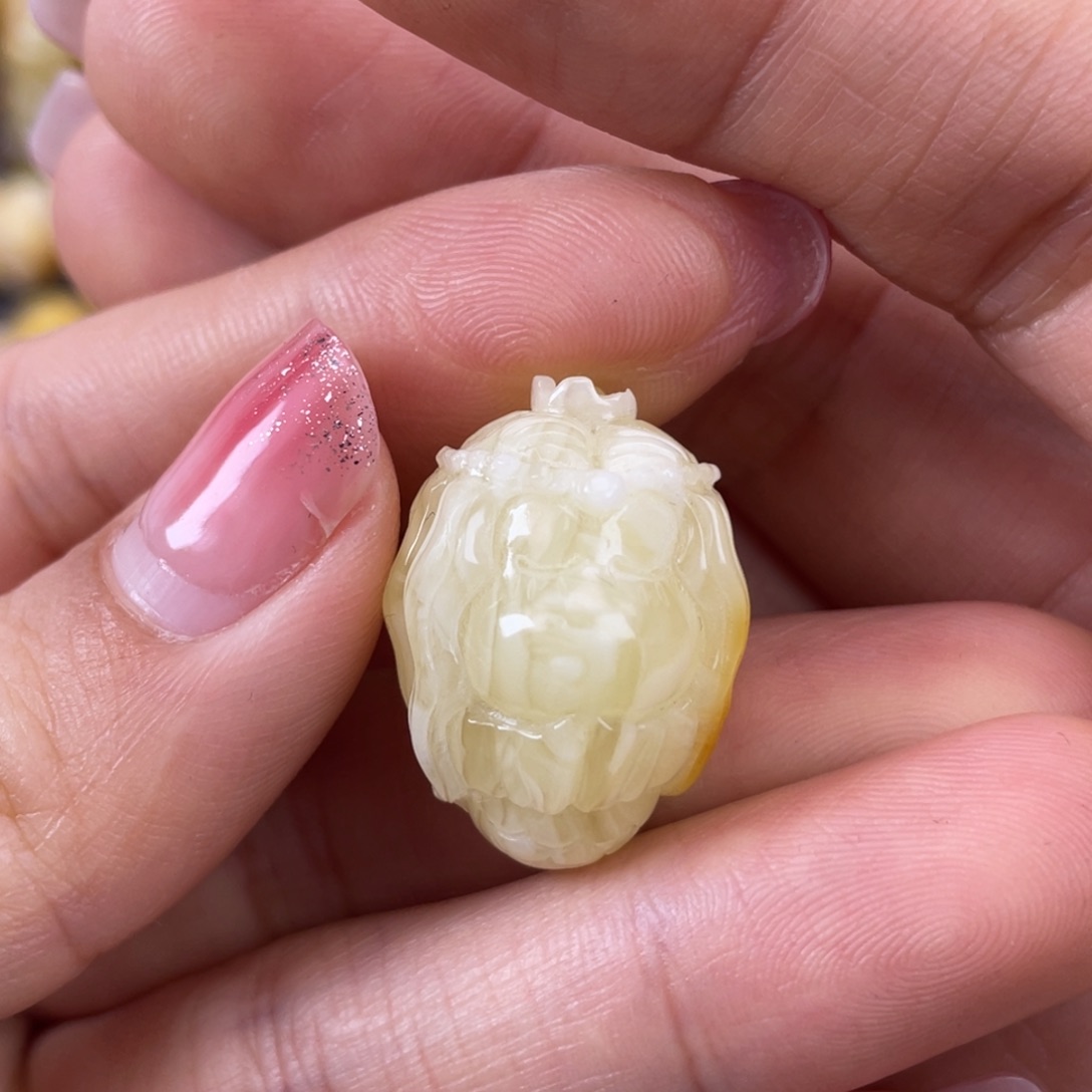 琥珀裸石未镶嵌蜜蜡