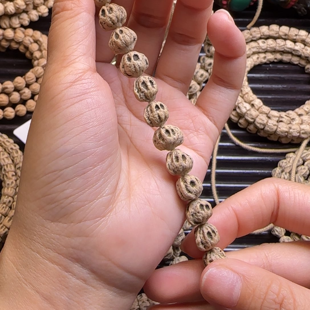 柏香籽/百香籽吊坠尘*