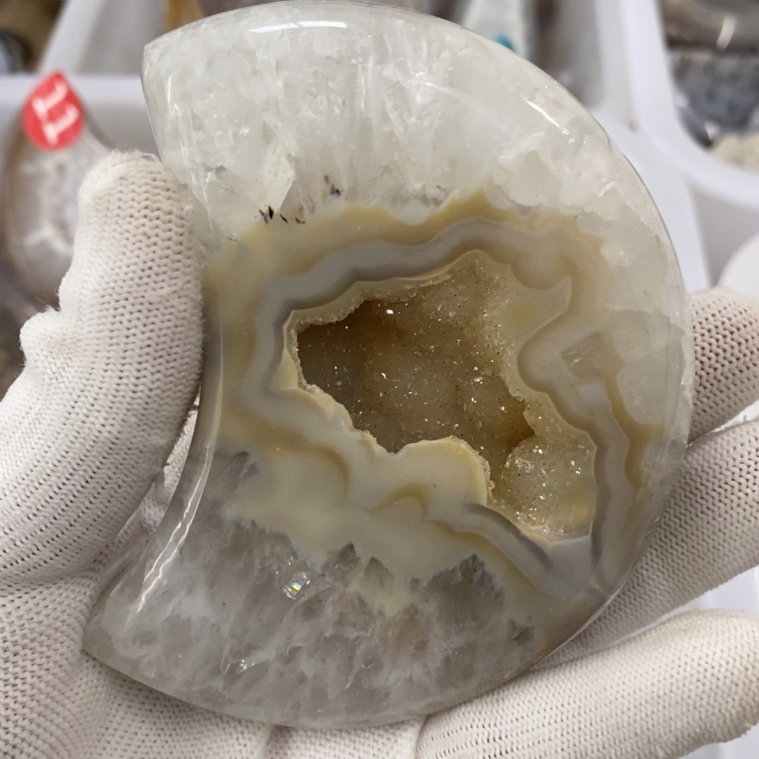 水晶月亮手把件未镶嵌