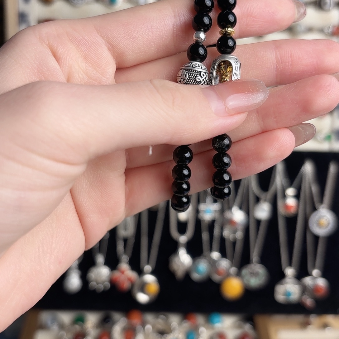 925银925银黑手链