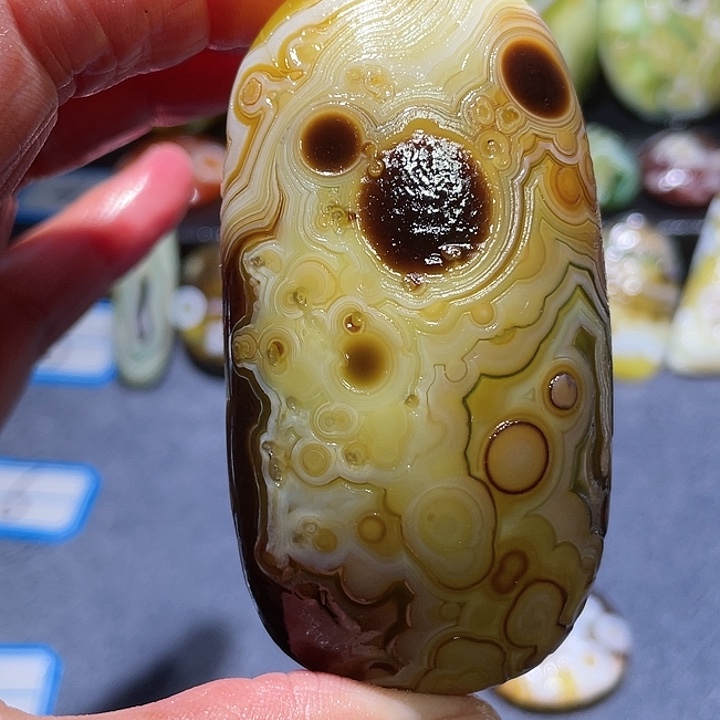 楠****玛瑙/玉髓未镶嵌珠宝奇石