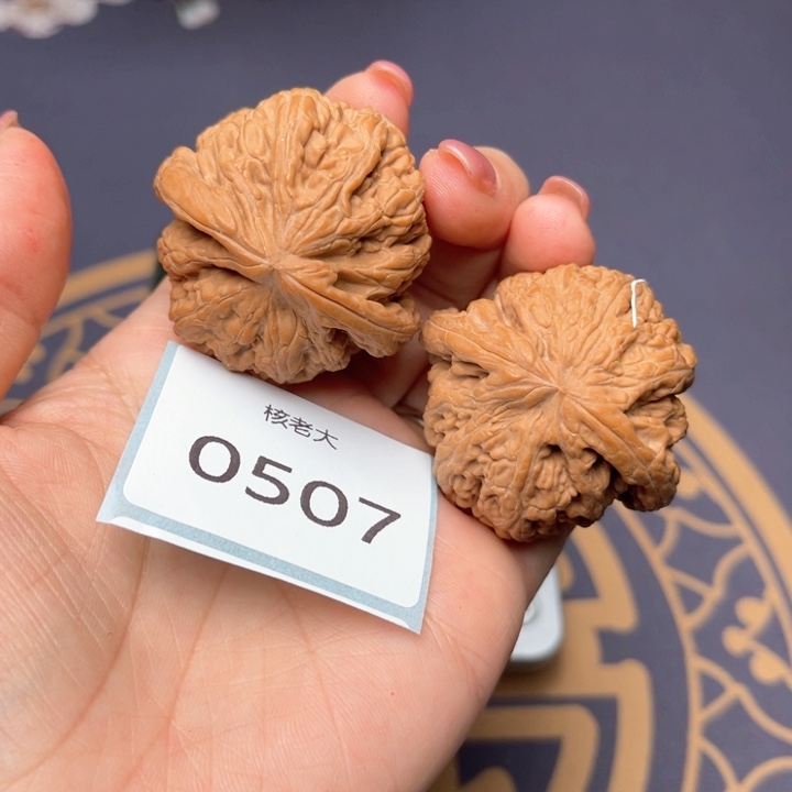 文玩核桃把件42大粗筋 0507