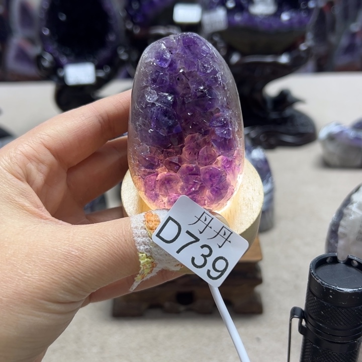 未镶嵌水晶大型摆件（非配饰）