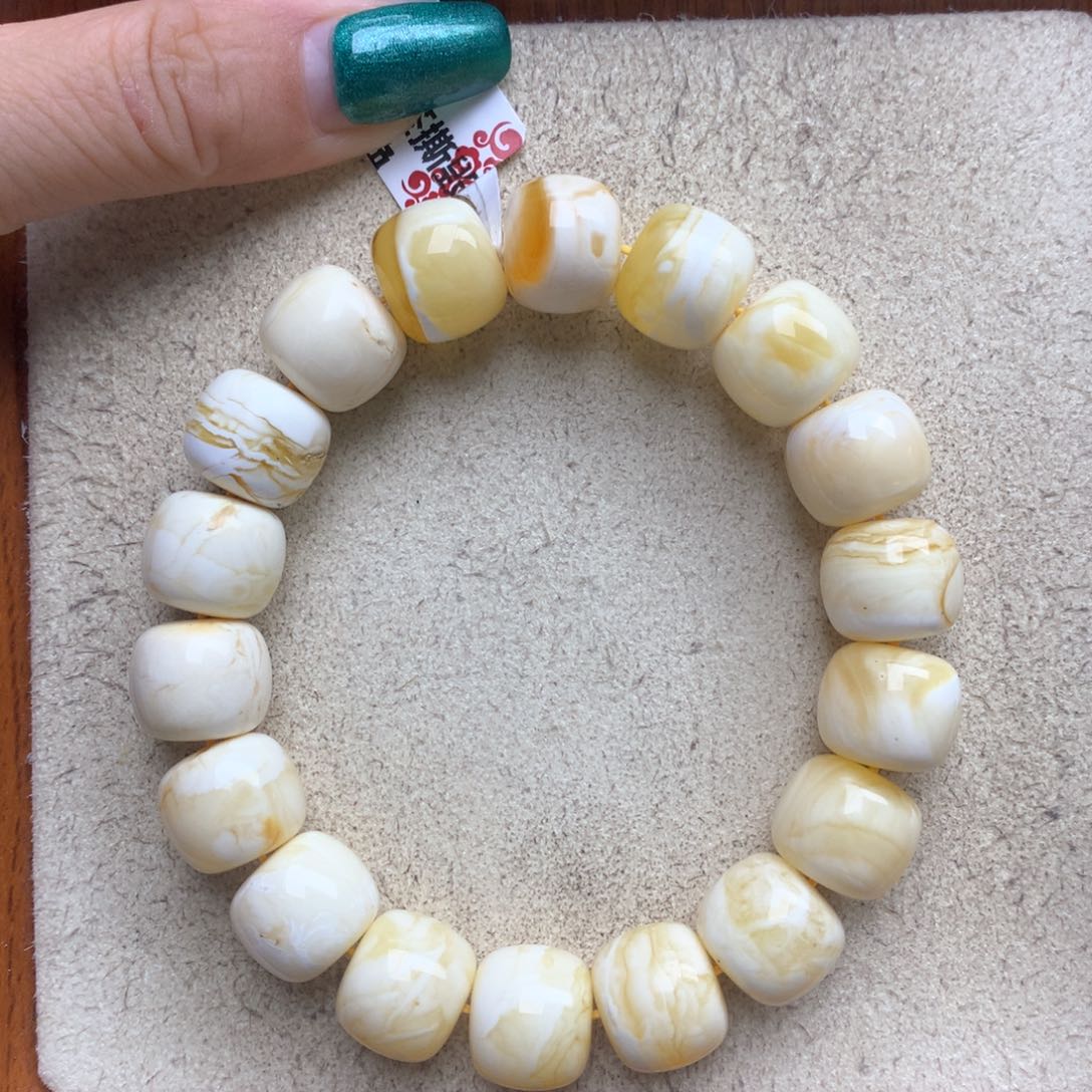 蜜蜡珠宝奇石未镶嵌58