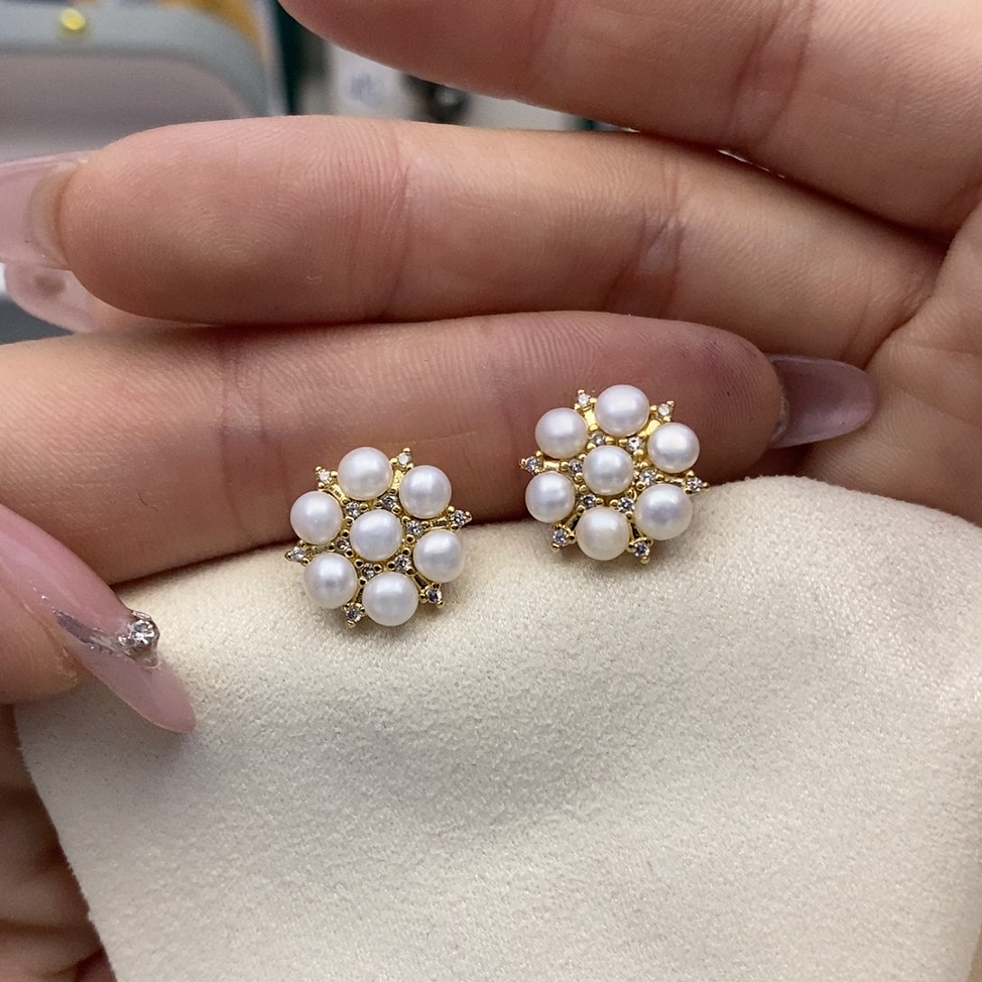 【闪购商品】淡水珍珠耳饰未镶嵌48