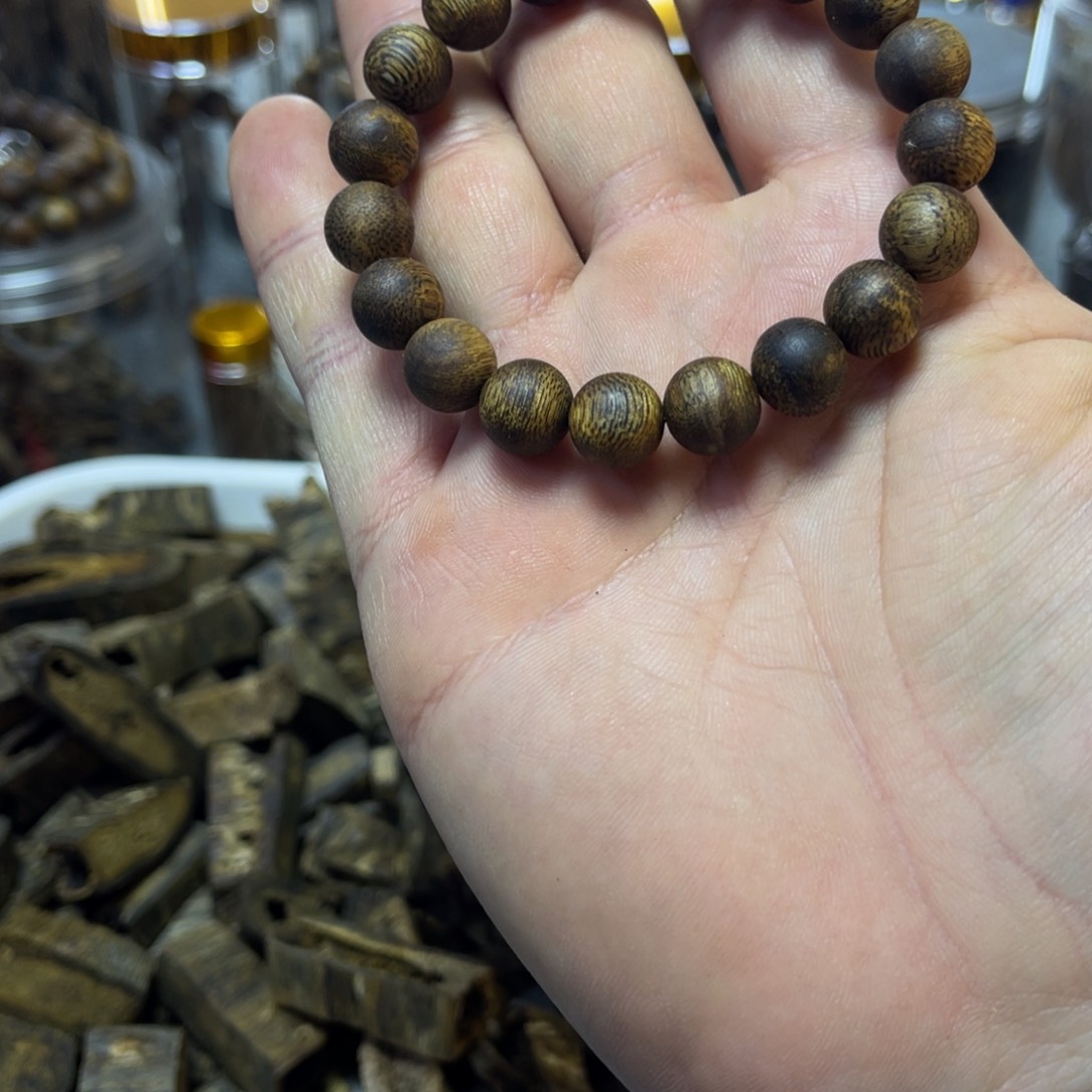 沉香木手串高阶张勺子奇楠1.0手串