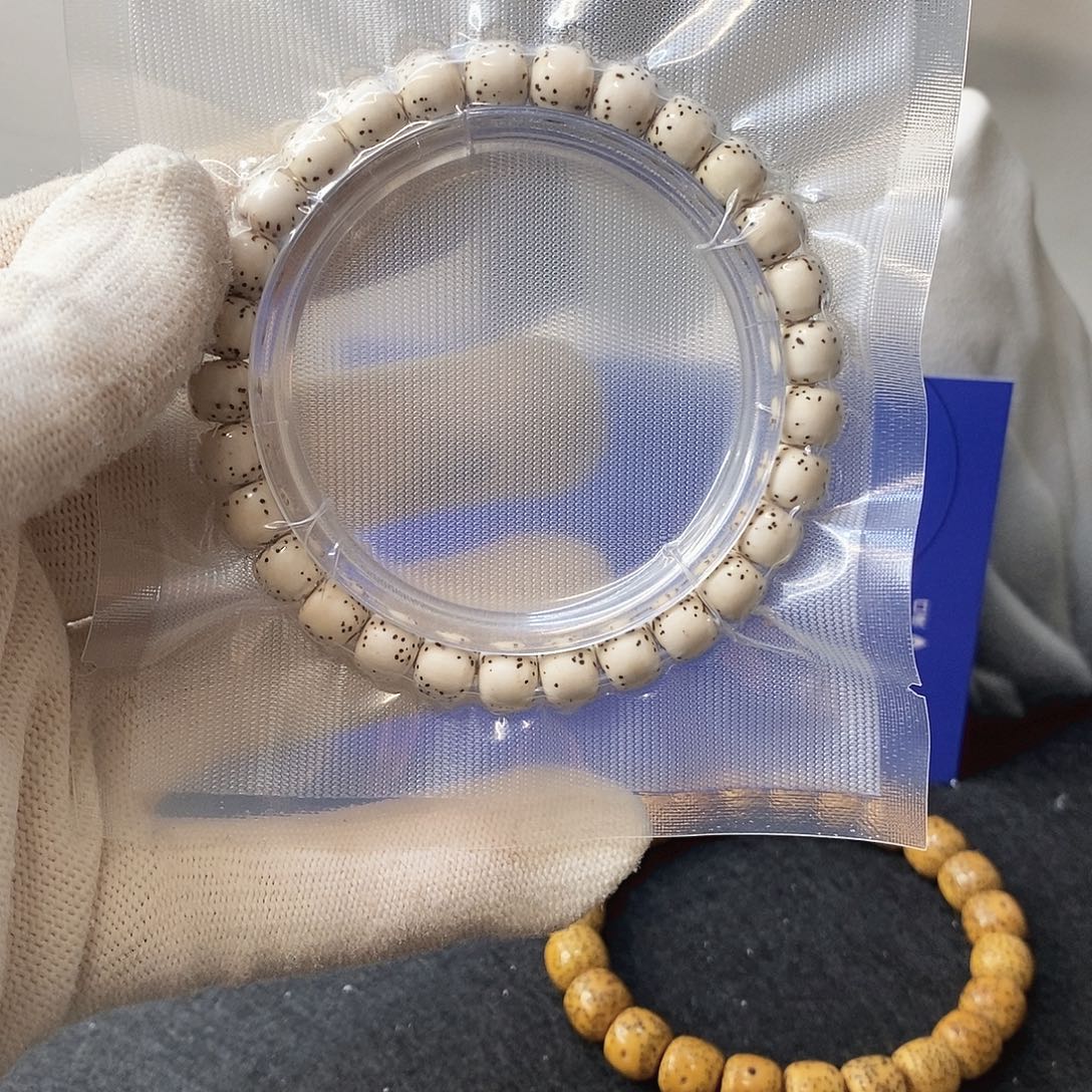 星月菩提吊坠A10原白河豚8*7单