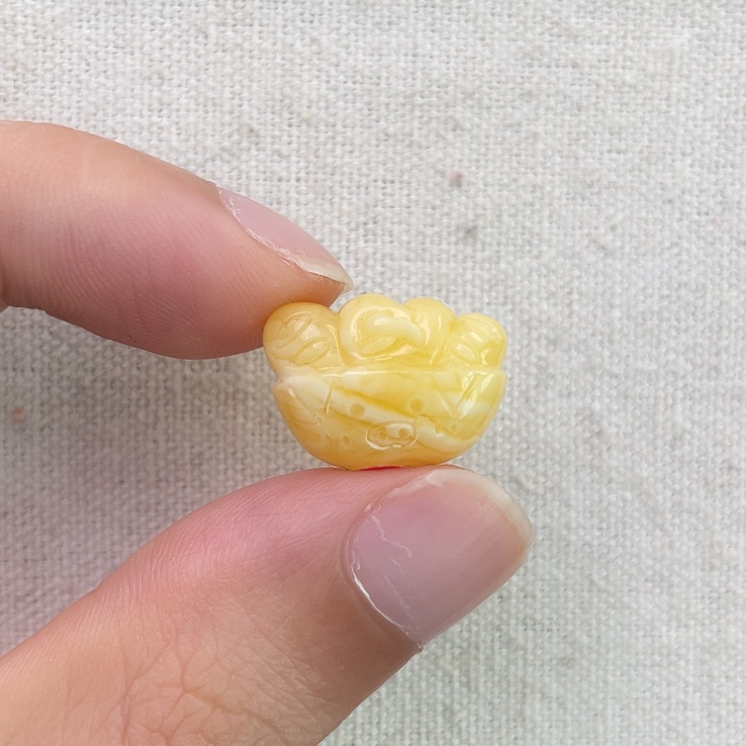 琥珀未镶嵌珠宝奇石小猪面包