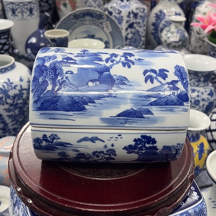 摆件青花瓷手工手绘高温釉下彩，收纳盒，