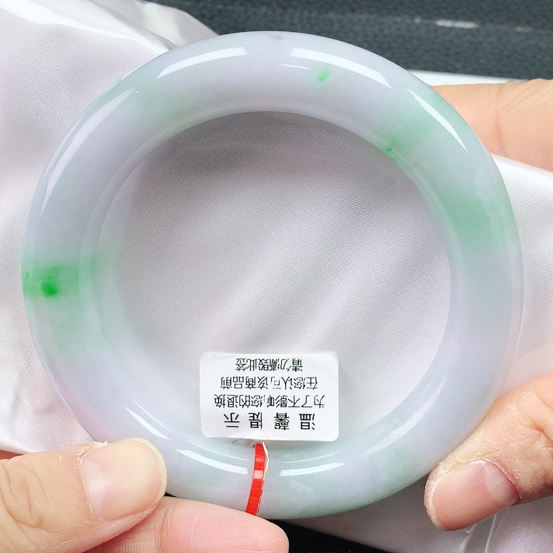 翡翠手镯未镶嵌60胖