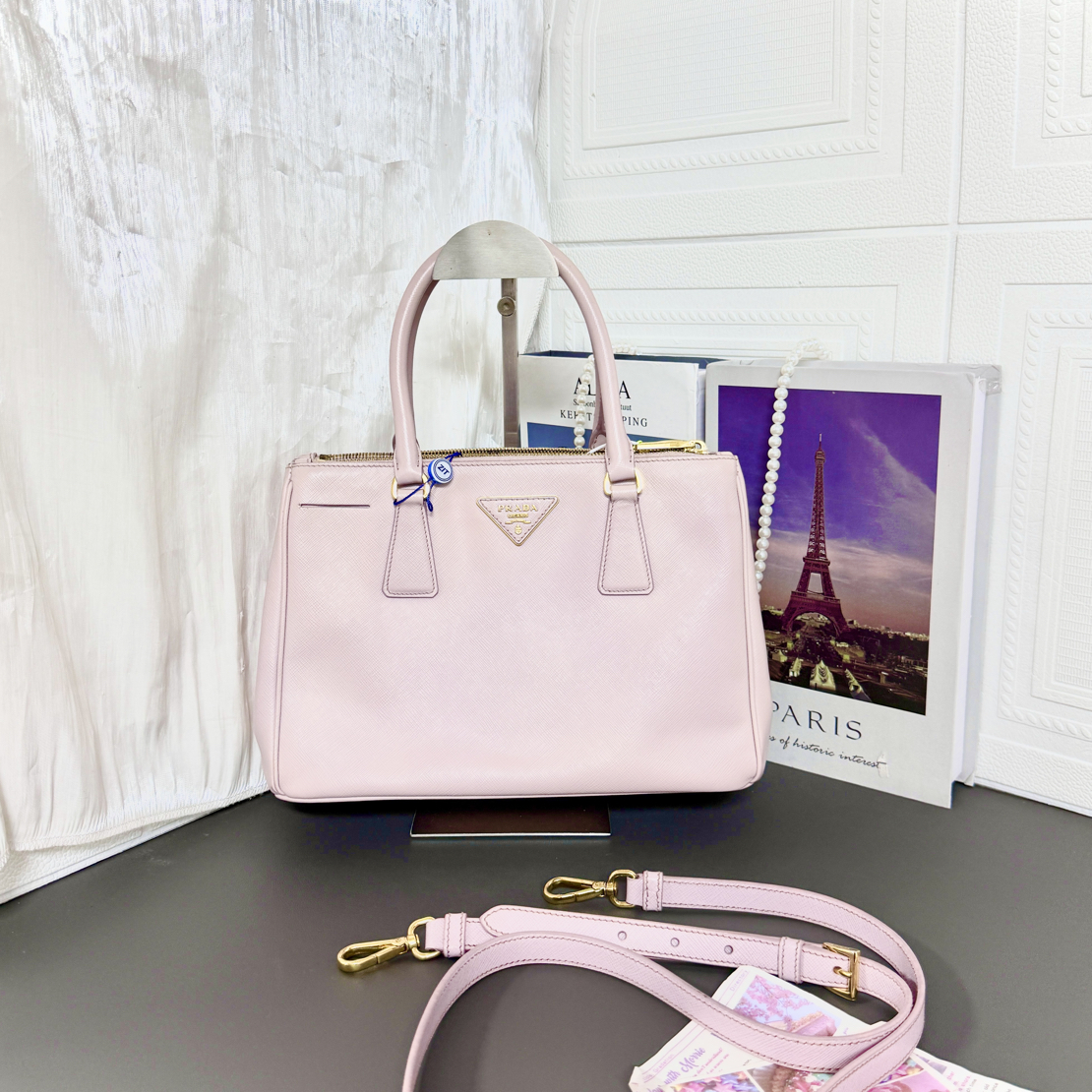 95新 Prada/普拉达 95新粉紫色杀手手提斜挎包