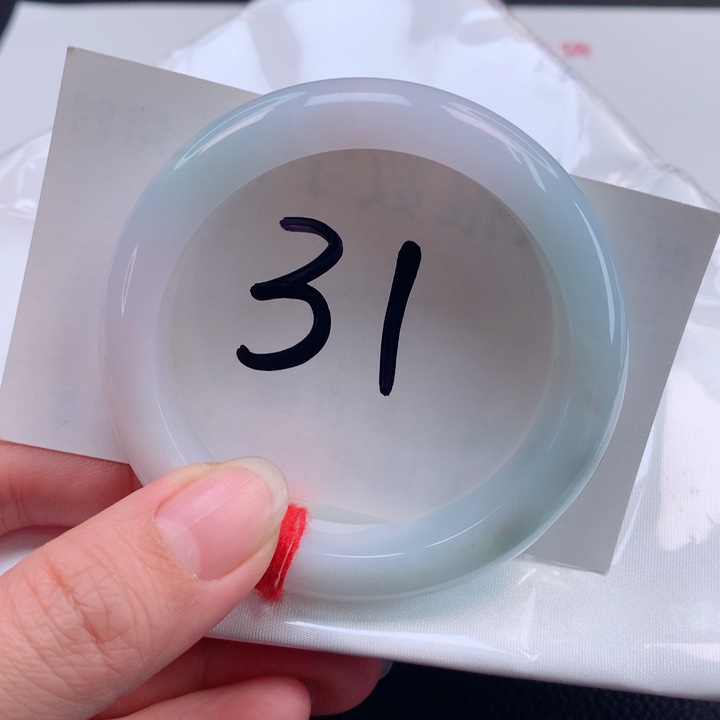 翡翠手镯未镶嵌正