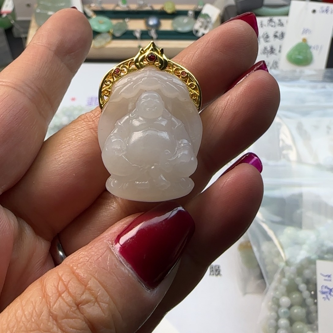 和田玉颈饰18K金镶嵌和田玉