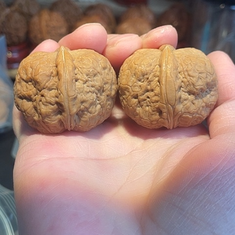 把件文玩核桃粗筋小霸王带彩一只存钱罐差克重39