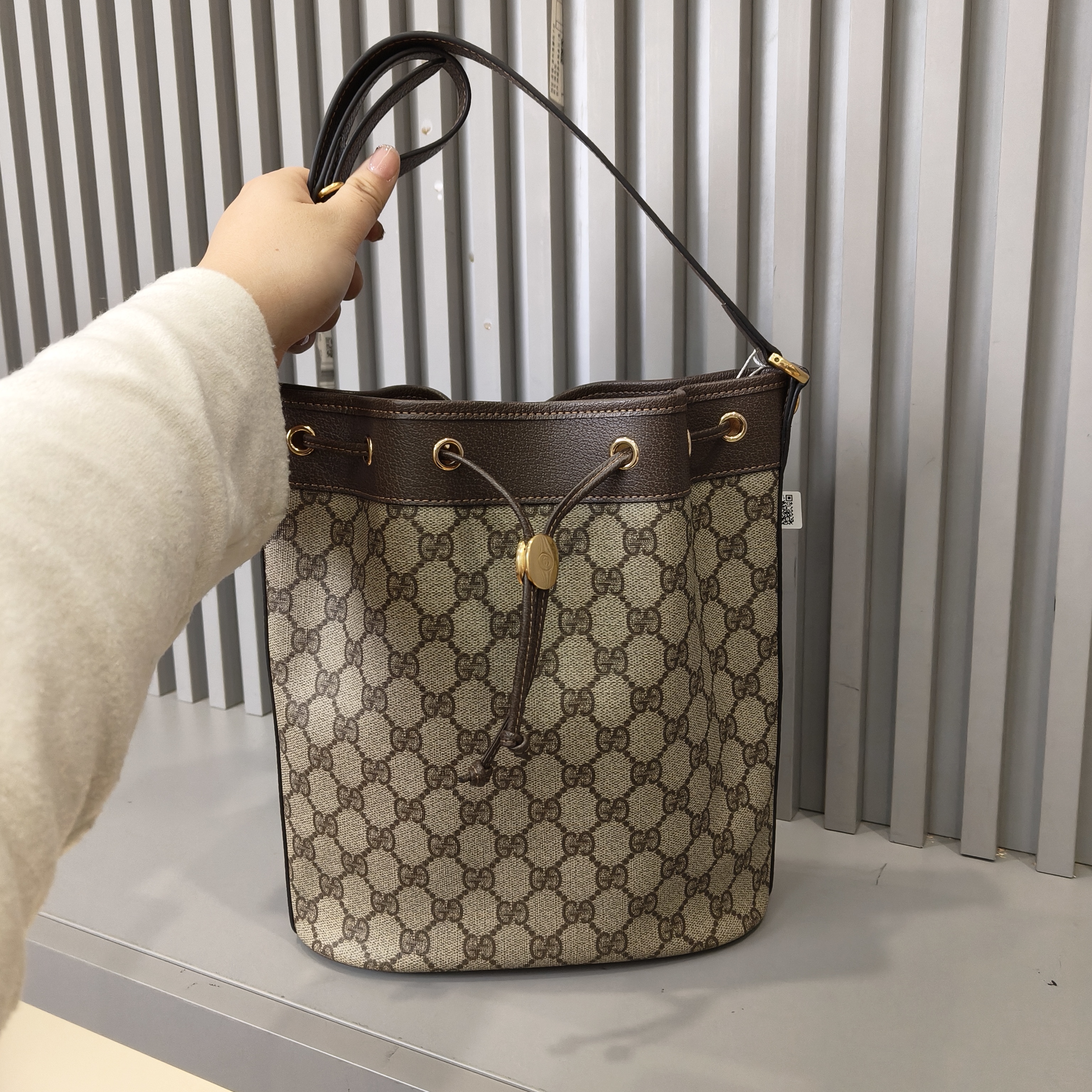 95新 GUCCI/古驰 兔兔奢/古驰水桶包/241203038