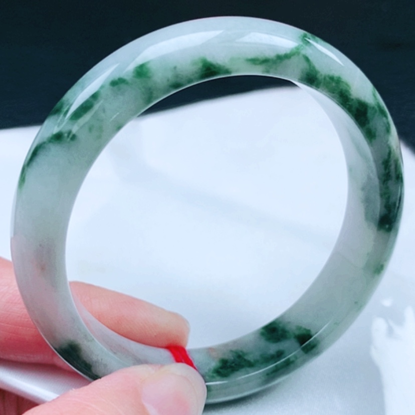 【闪购商品】翡翠手镯未镶嵌56圈