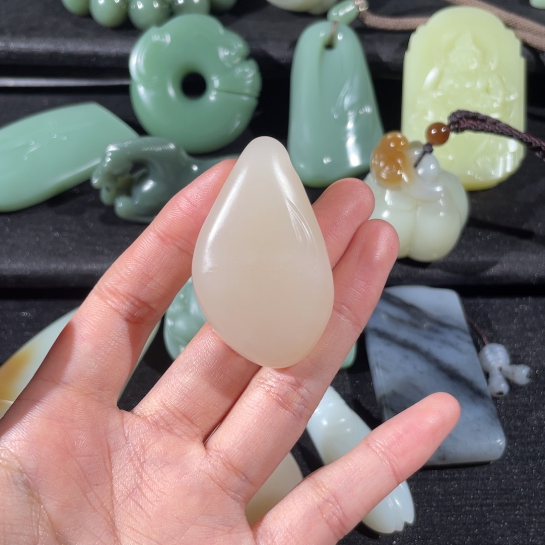 和田玉手链未镶嵌离*