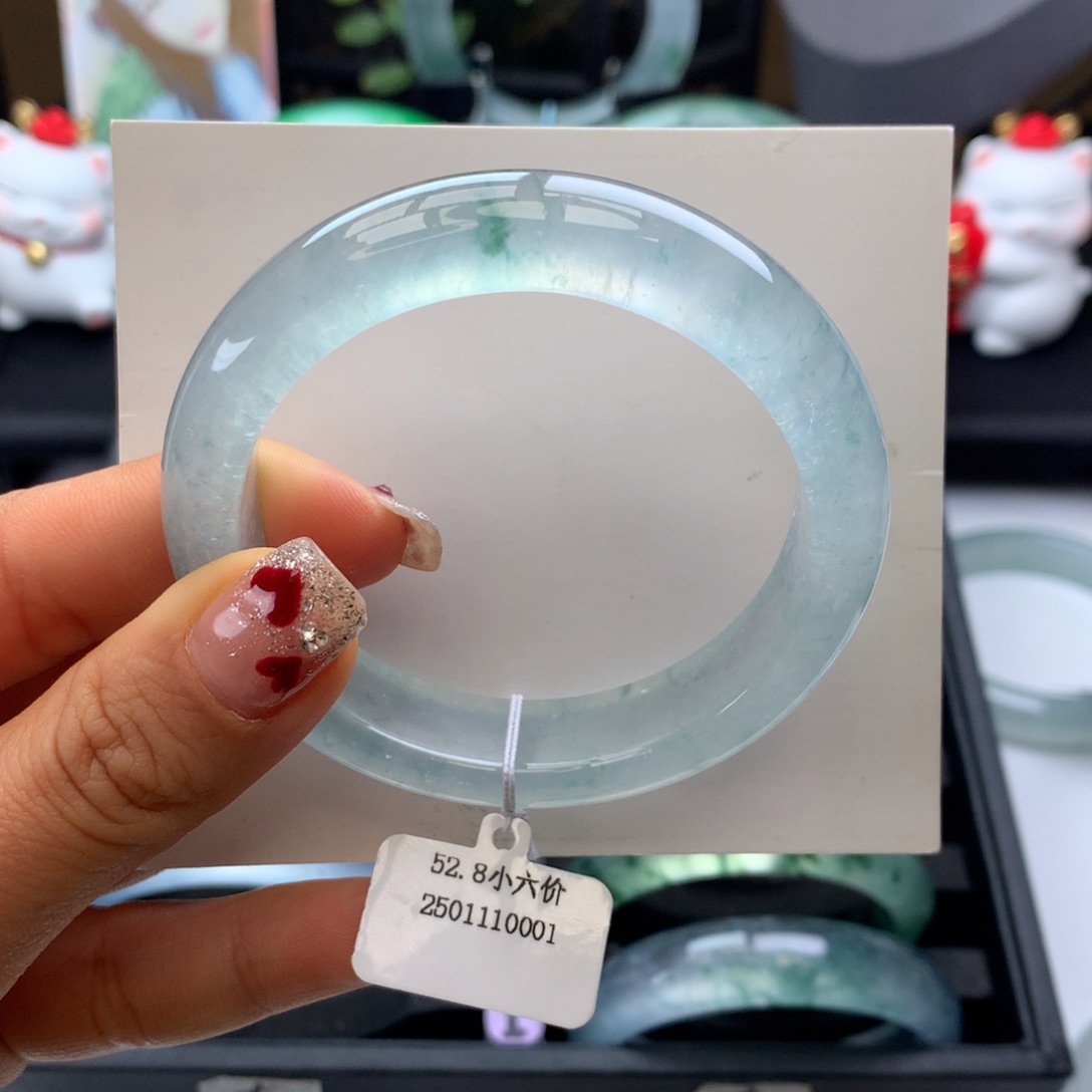 翡翠手镯未镶嵌52-53冰蓝底飘花正圈