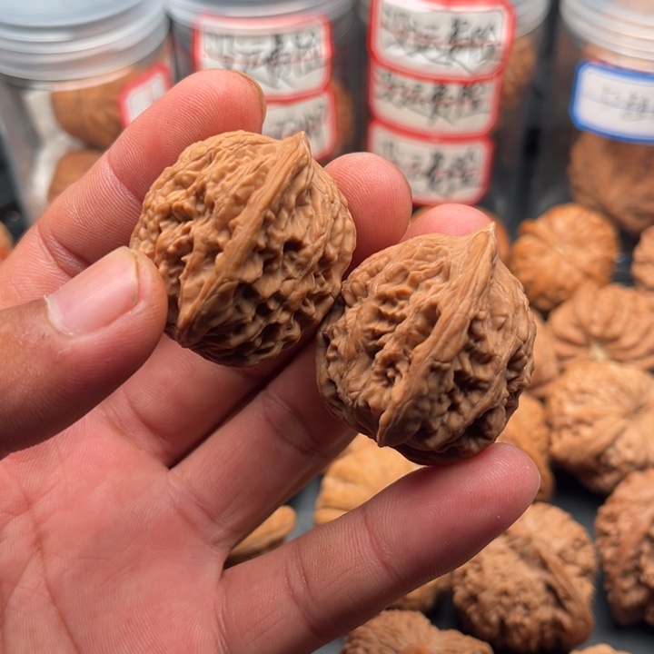 把件文玩核桃虎头