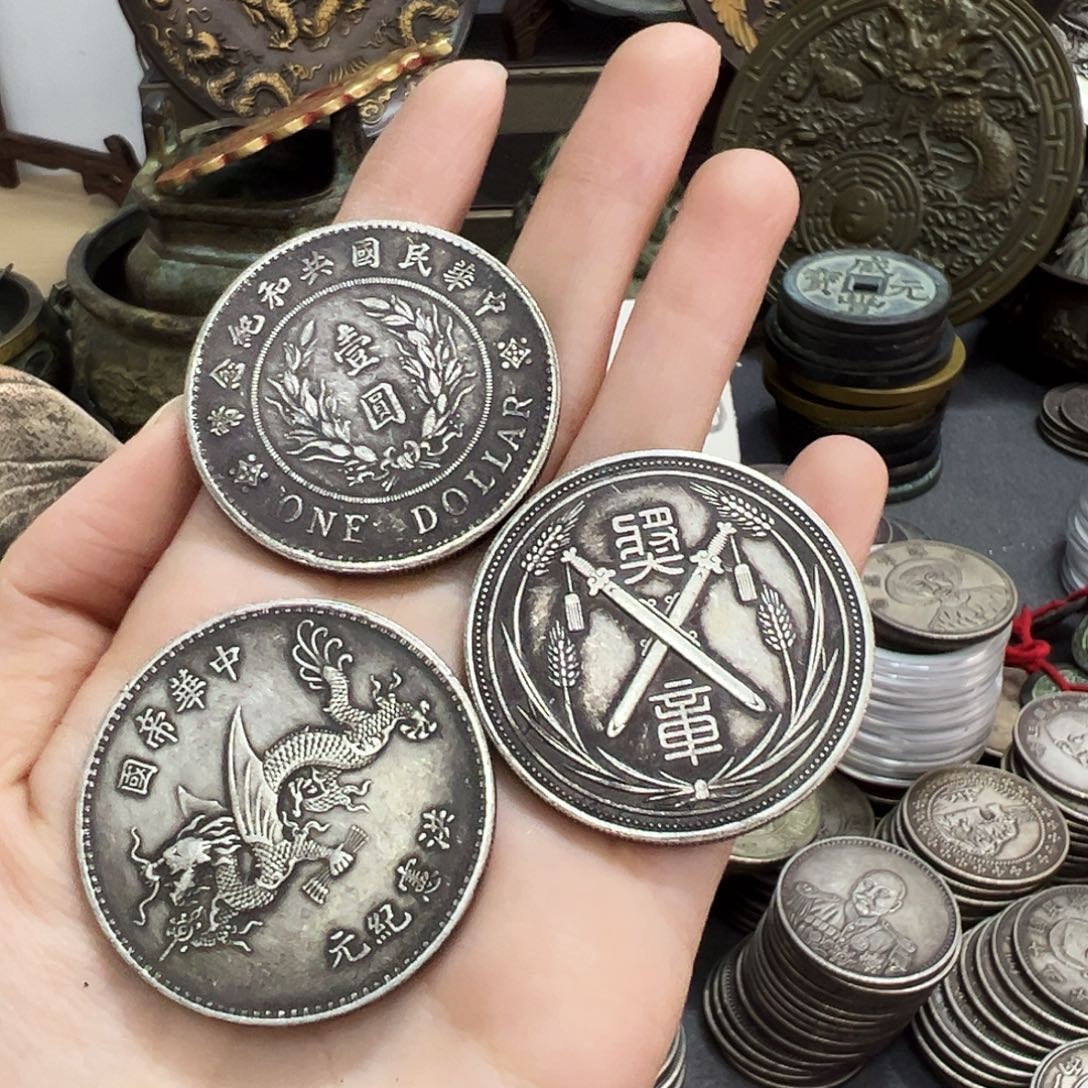 金属复古风格摆件