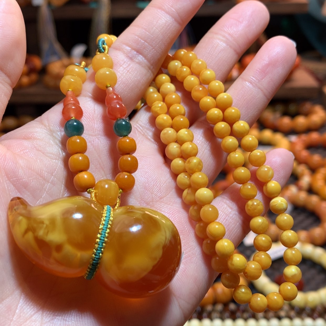 【闪购商品】蜜蜡吊坠(赠链)未镶嵌