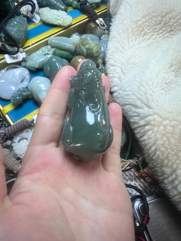 和田玉貔貅吊坠挂件