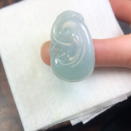 翡翠未镶嵌颈饰缅甸A货，每天下午1点半开播