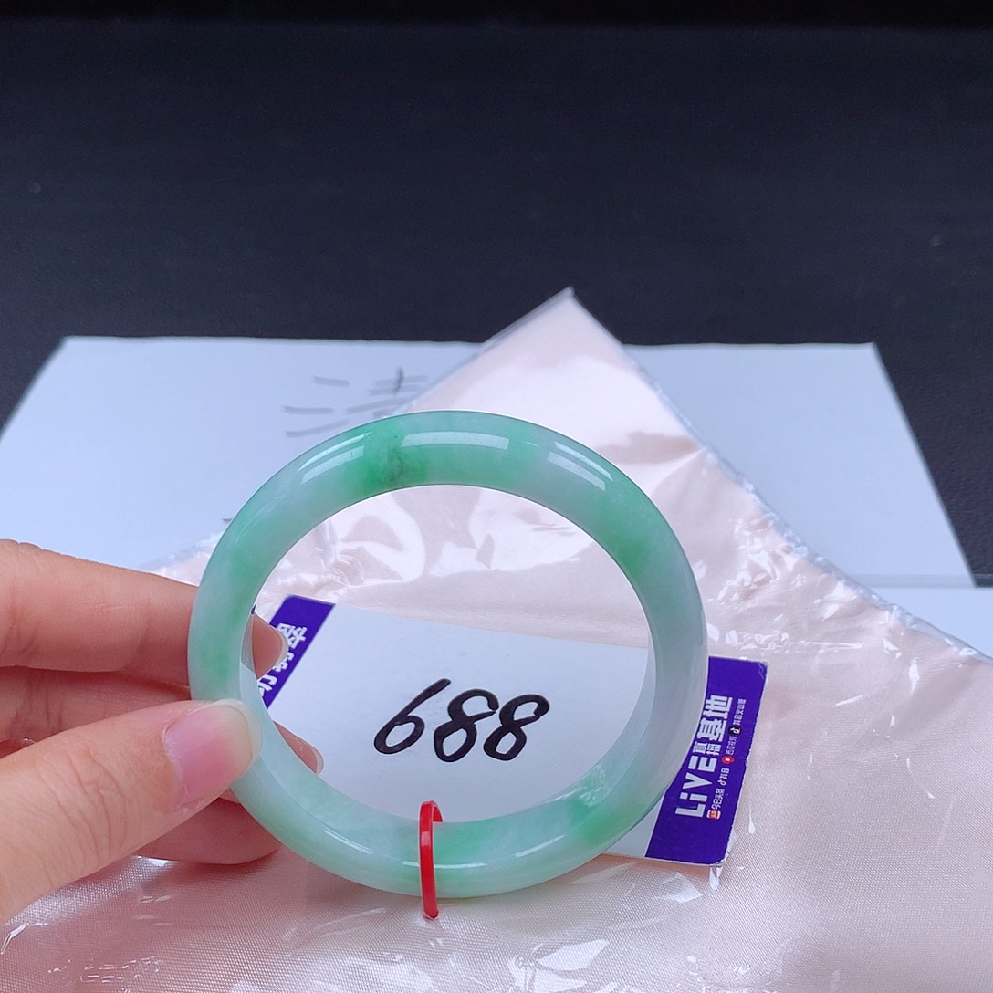 翡翠手镯未镶嵌手镯001216