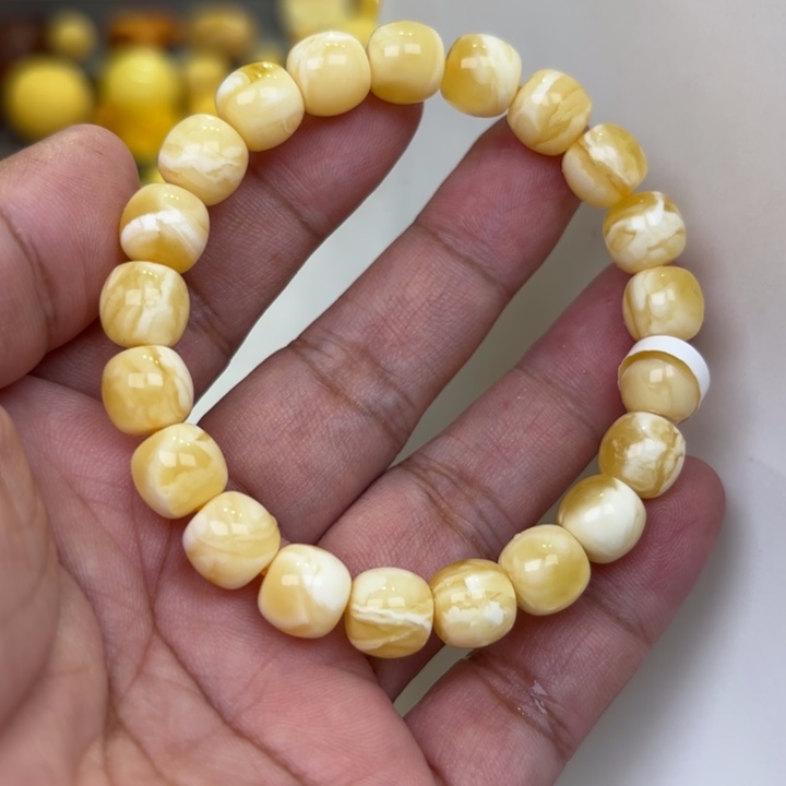 蜜蜡裸石未镶嵌j****n10加12.97克