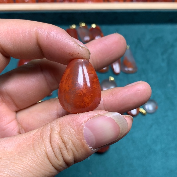 南红玛瑙吊坠(不含链)未镶嵌