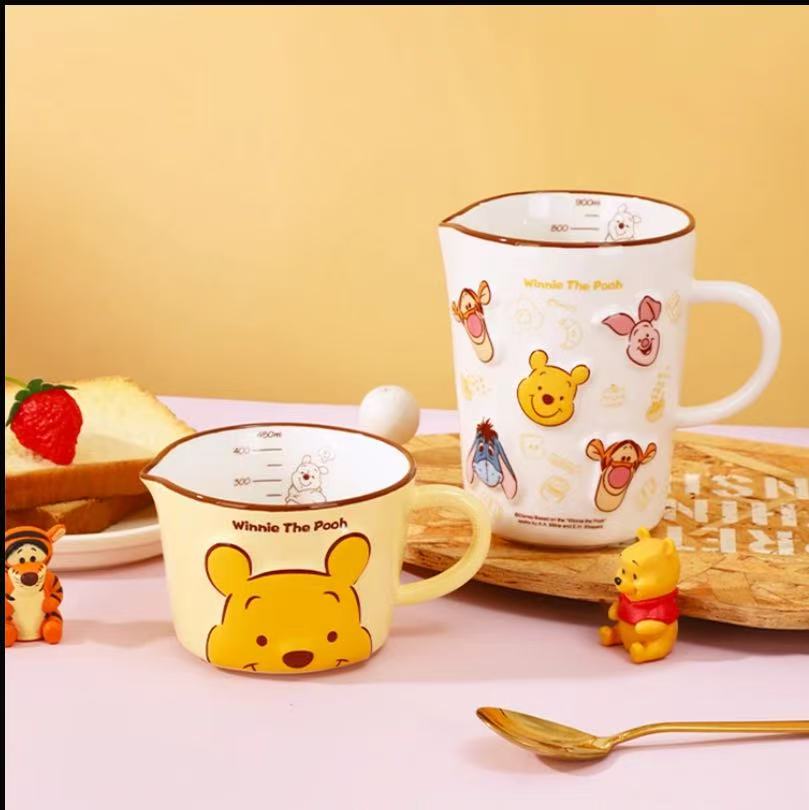 【旭业老张】迪士尼正版维尼熊浮雕陶瓷量杯陶瓷杯杯子水杯马克杯