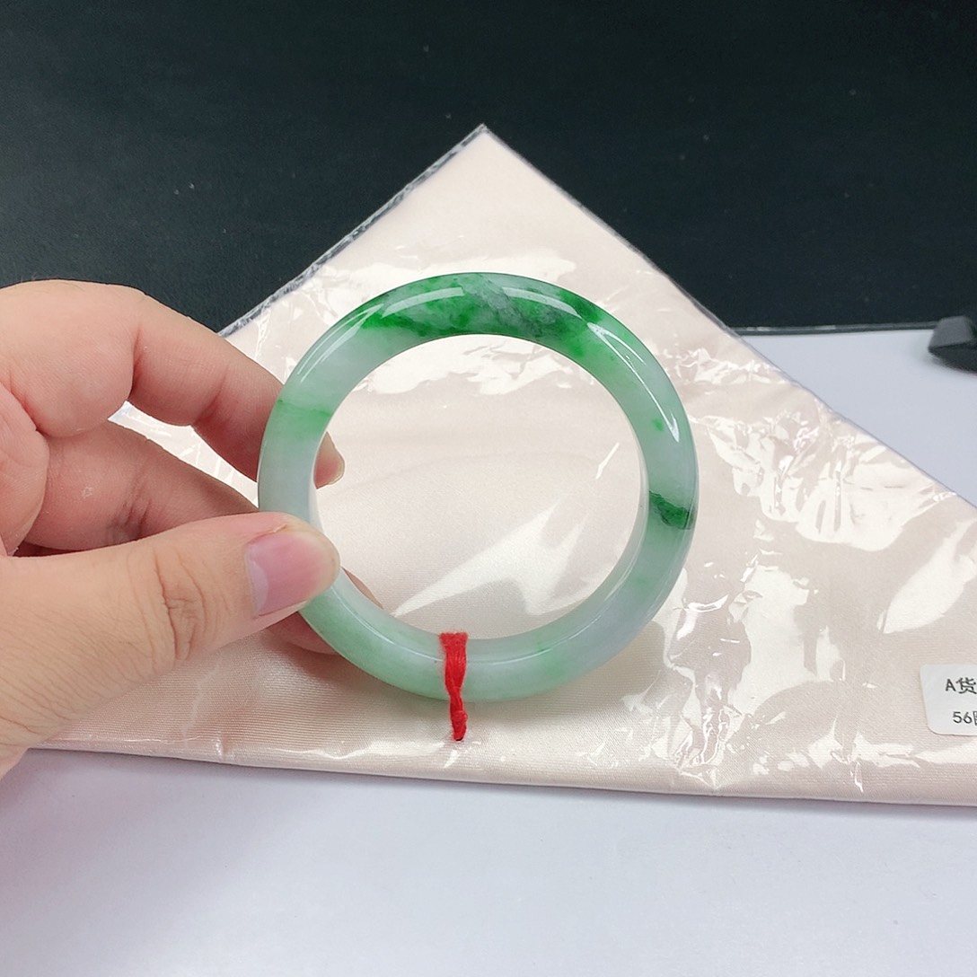 翡翠手镯未镶嵌翡翠503