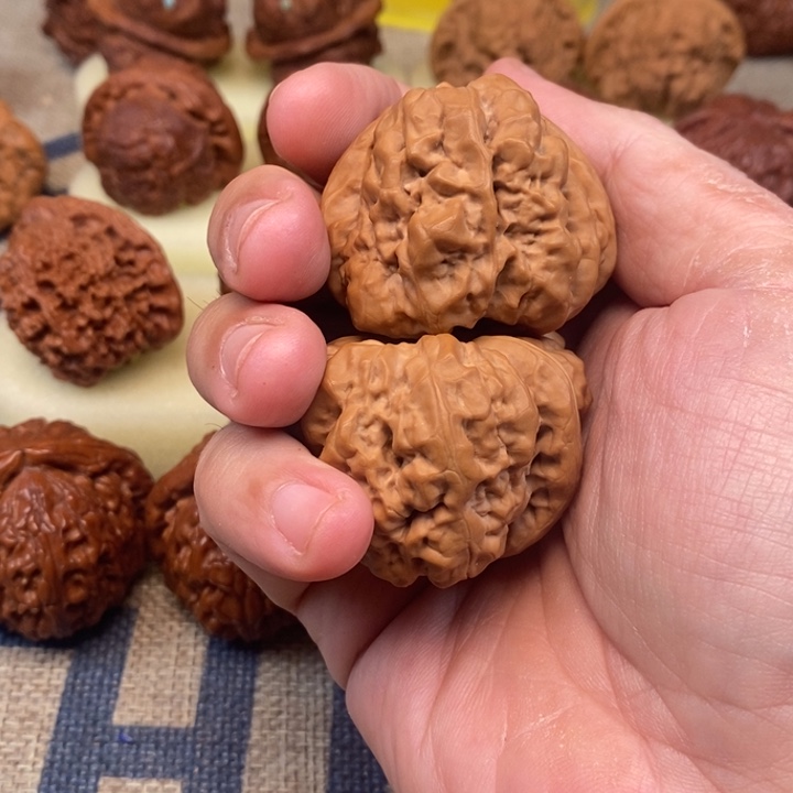 文玩核桃把件懒*核桃