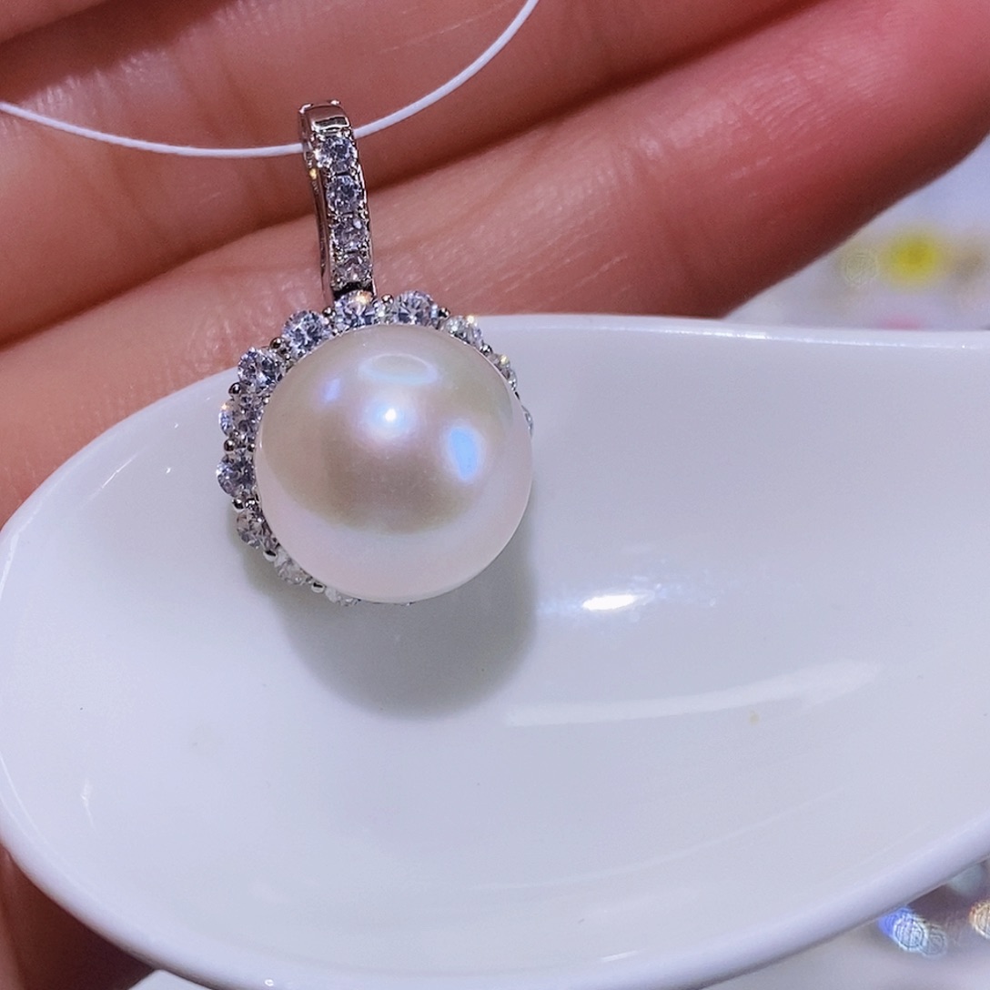 淡水珍珠颈饰合金