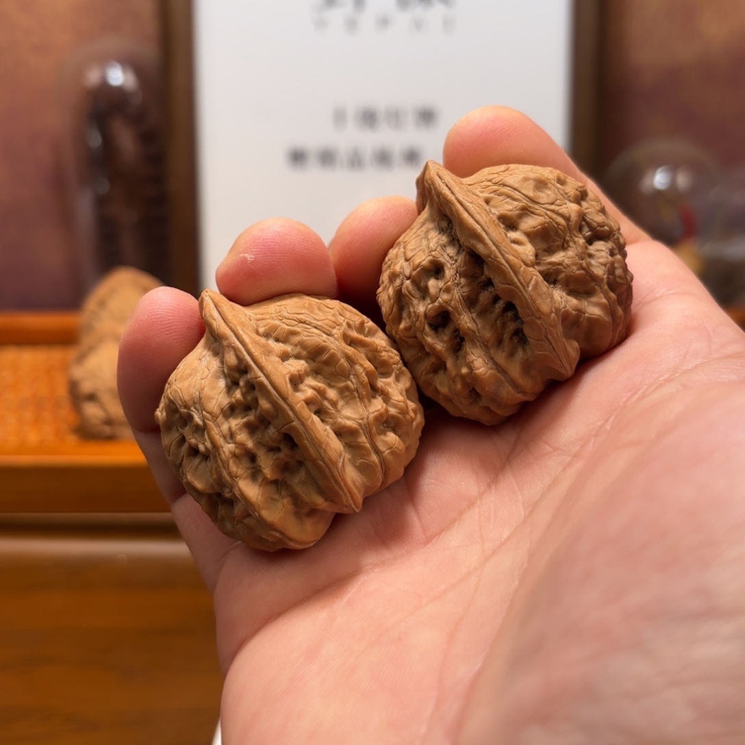 文玩核桃吊坠全品无药赤龙鸡心边37Q6131