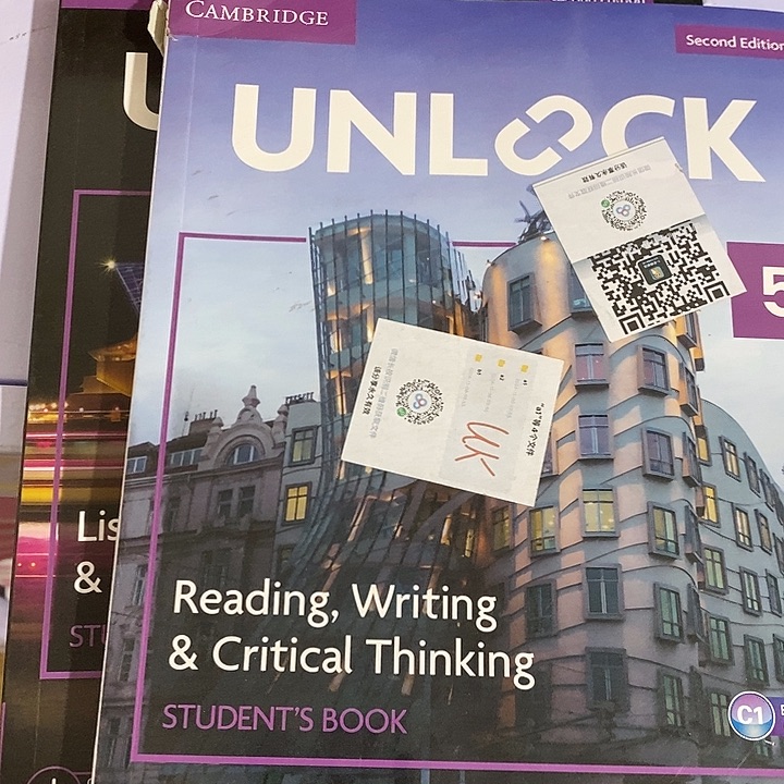 *****UK5级，两本，两头脚是坏的