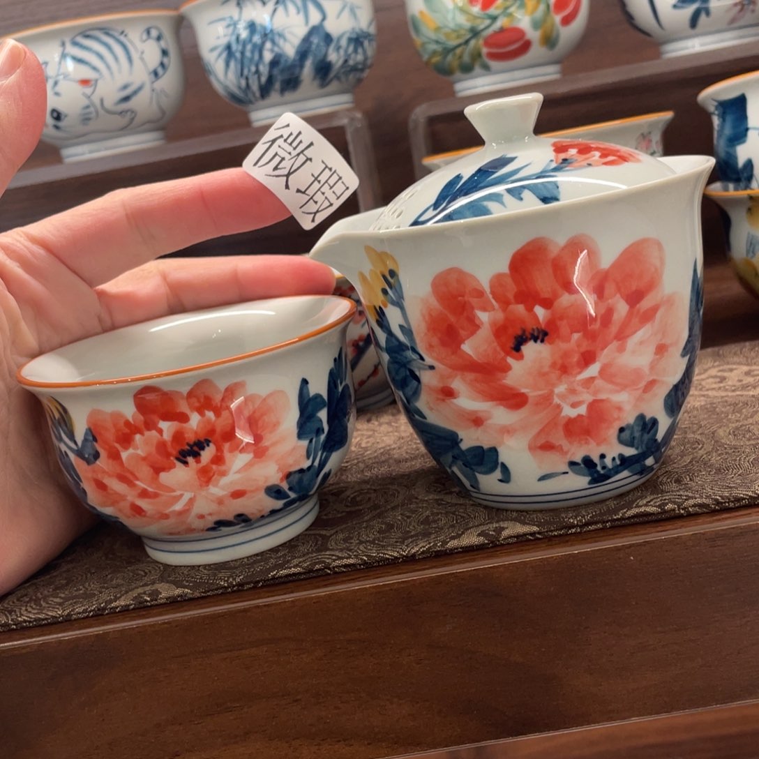 釉下手绘茶具微瑕
