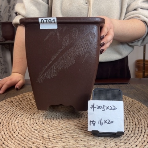 紫砂花盆紫玉金砂花边底圆角芭蕉刻绘签筒0791