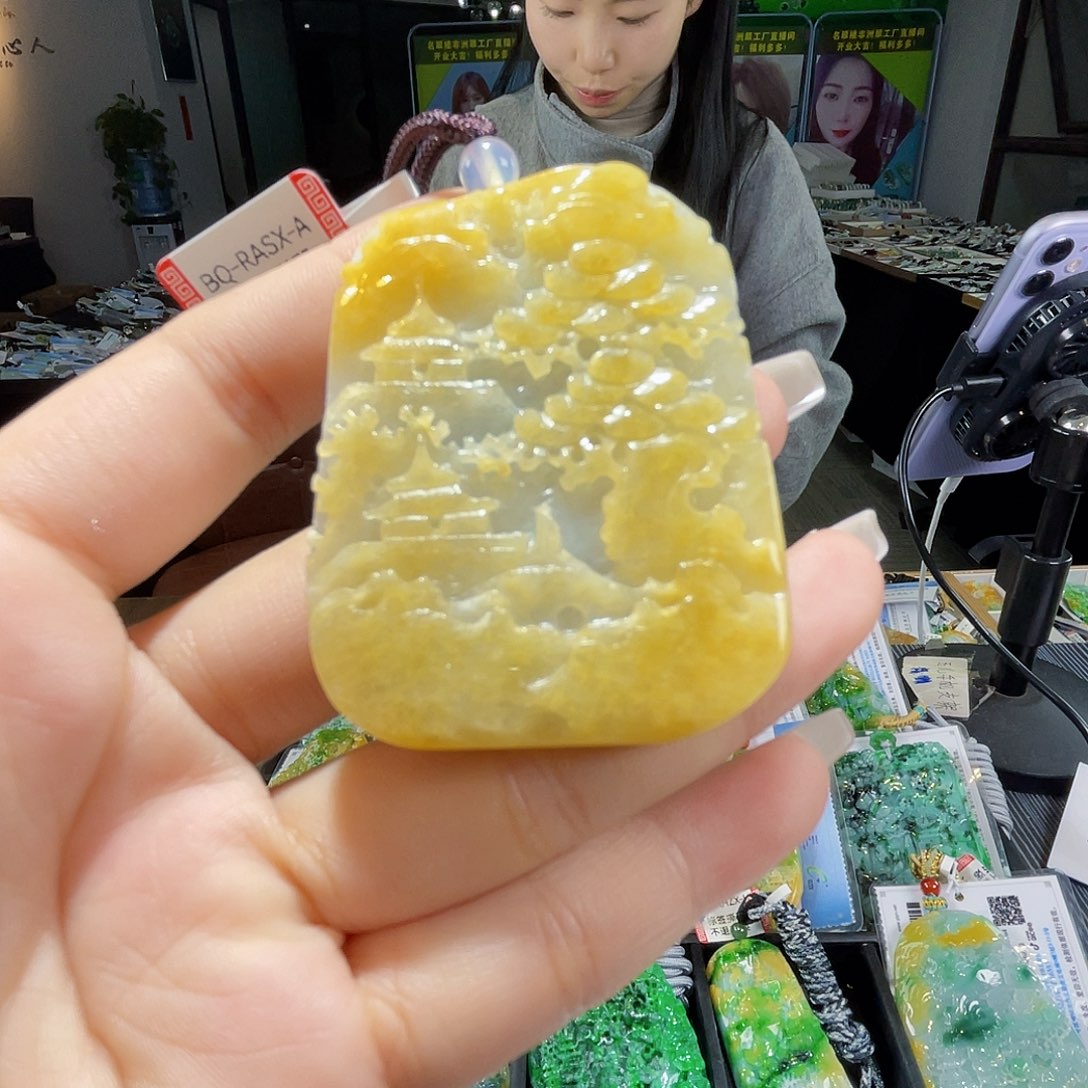 颈饰未镶嵌翡翠一