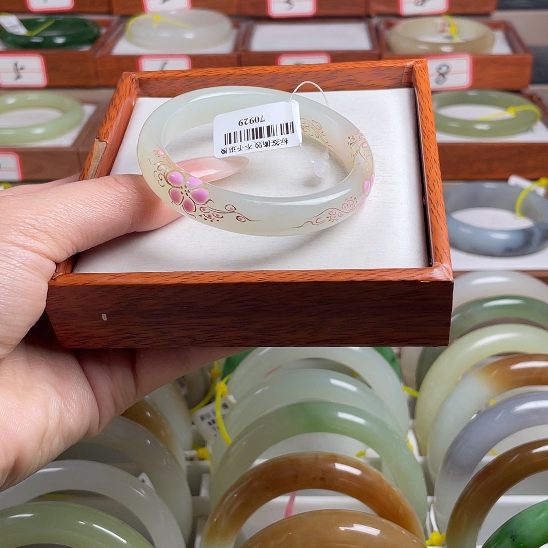 【闪购商品】和田玉未镶嵌手镯